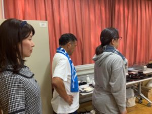 スタンバイ中の、あざみさん、澤さん、おにたん