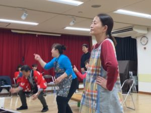 ふざけている？！ 堀越さん、薊さん、怒った表情のゆみさん