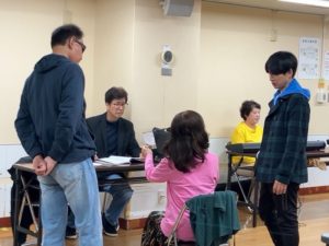 小路さん、みっちゃん、櫻井くん。 演出席の団長