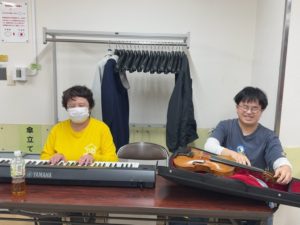 ピアノのアマティー、ヴァイオリンのカブちゃん