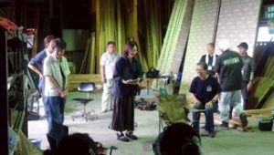 大道具ワークショップ 舞台の道具いついてお話をする三井さん