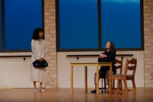 舞台者陳　再会したゆかりと智代