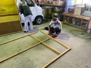 大道具を作成してくださる参加者の方